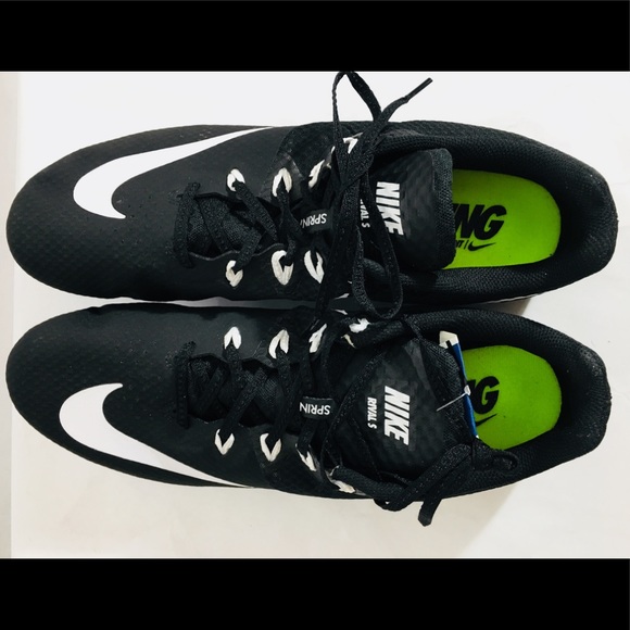 nike track shoes no spikes